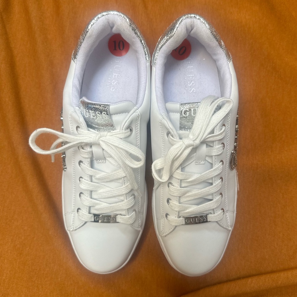 - Guess | Shoes - size 10 - Picture 5 of 11